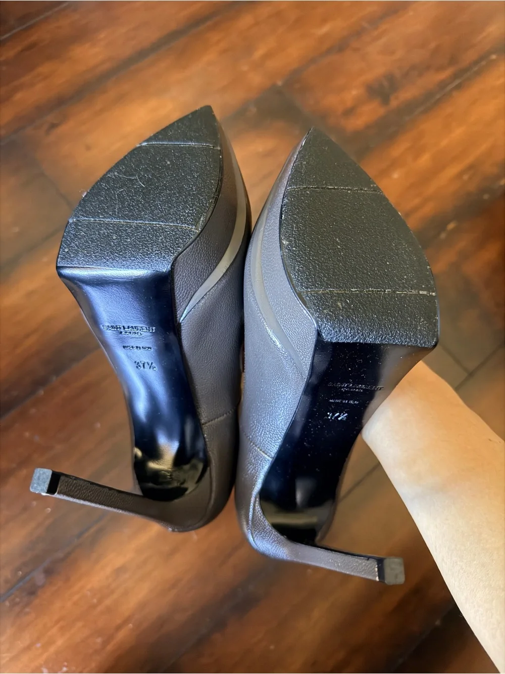Saint Laurent Dark Brown Pointed Toe Leather Pumps